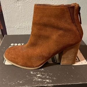 Urban Outfitters Ecote Low Cut Booties